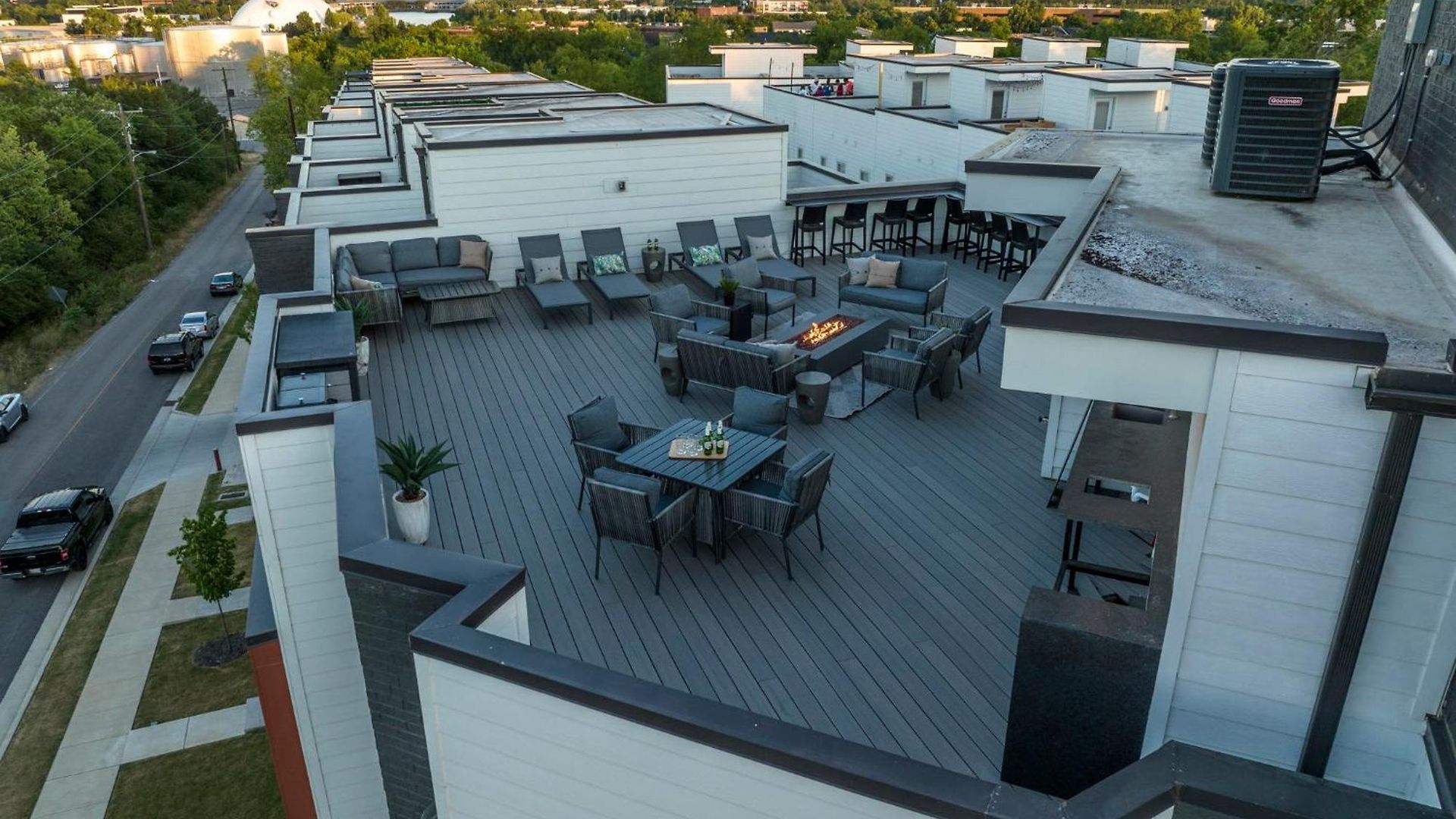 Rooftop Skyline Views Dt Nash Sleeps 12 * Nashville