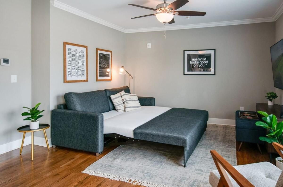 New With 2 King Beds Walk To Bars Nashville