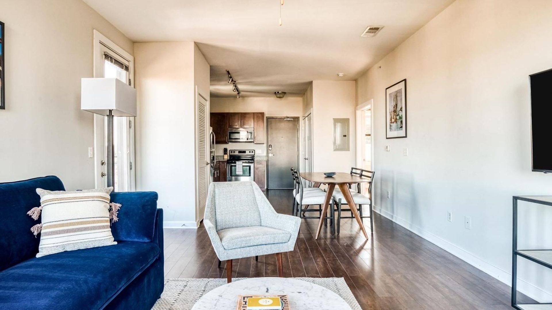 Cozysuites Music Row Spacious 2br In Nashville! 16