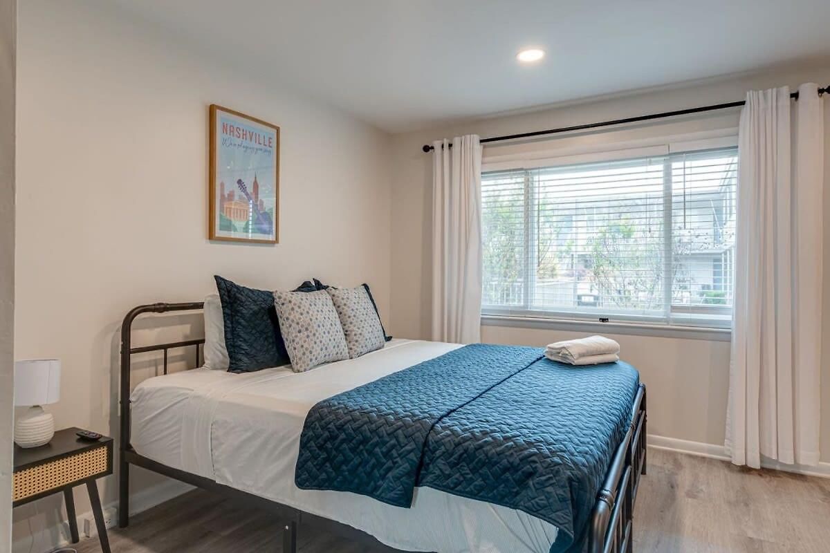 Berry Hill Urban Oasis - By 12 South & Vanderbilt Apartment