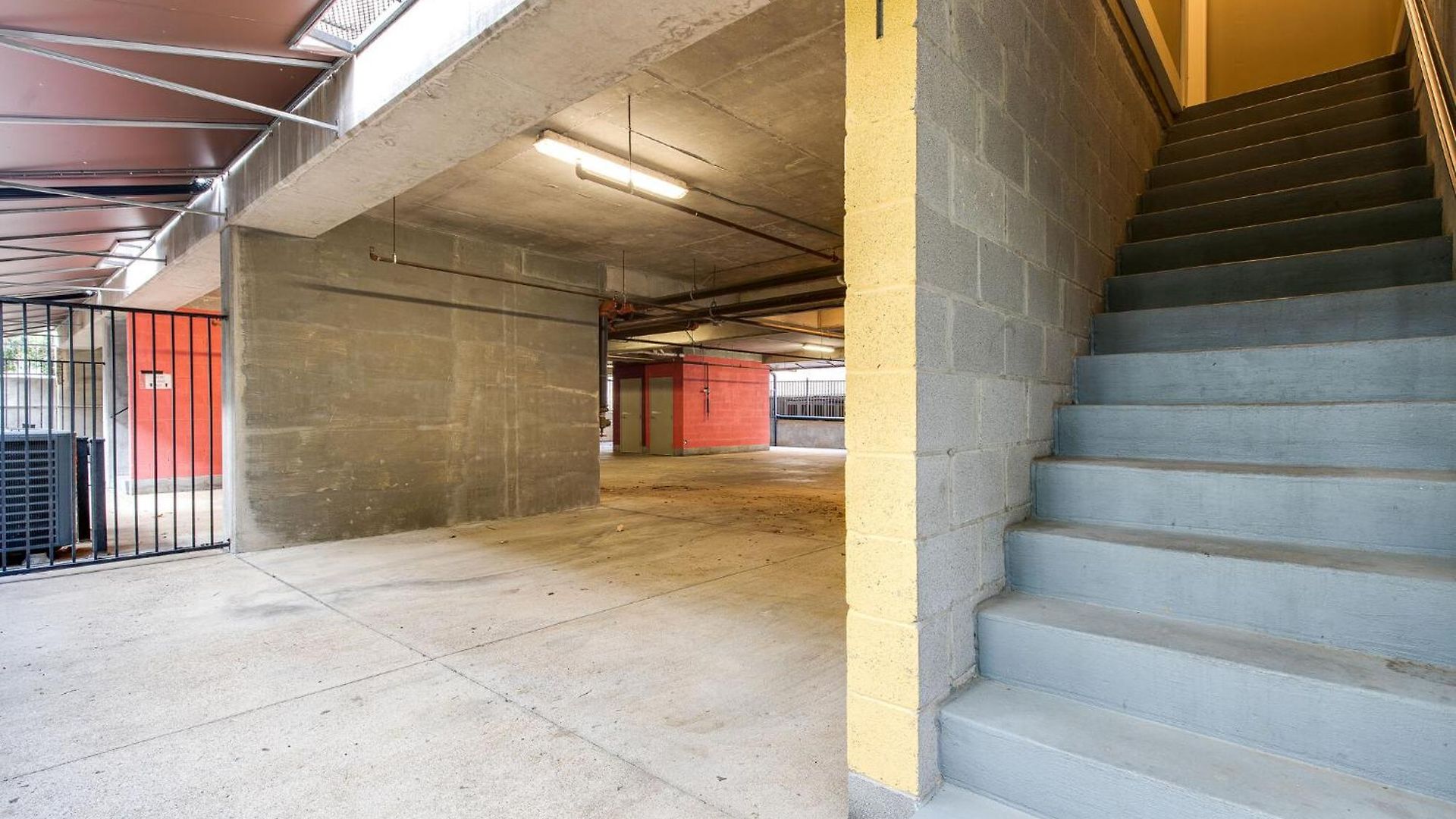Modern 3-story West End - Free 2-car Garage * Nashville