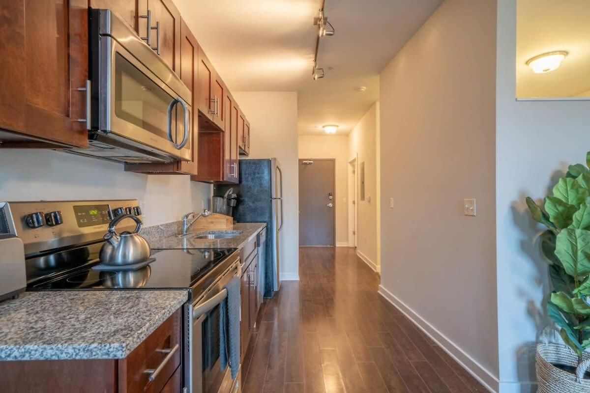 Apartment Cozysuites Music Row Astonishing Sdo Nashville! 08 *