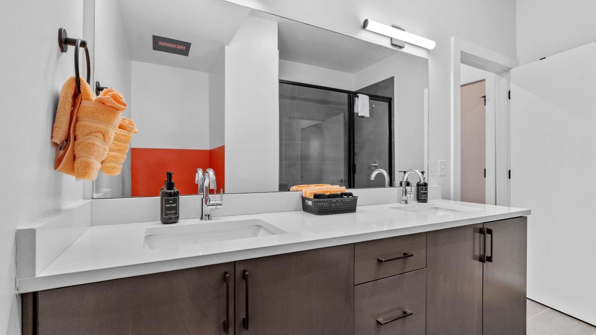 Modern, Free Parking, Walk To Everything Apartment Nashville