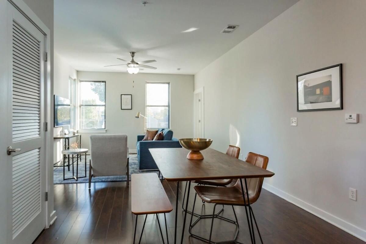 Two Cozysuites Stylish Music Row Apartment Nashville