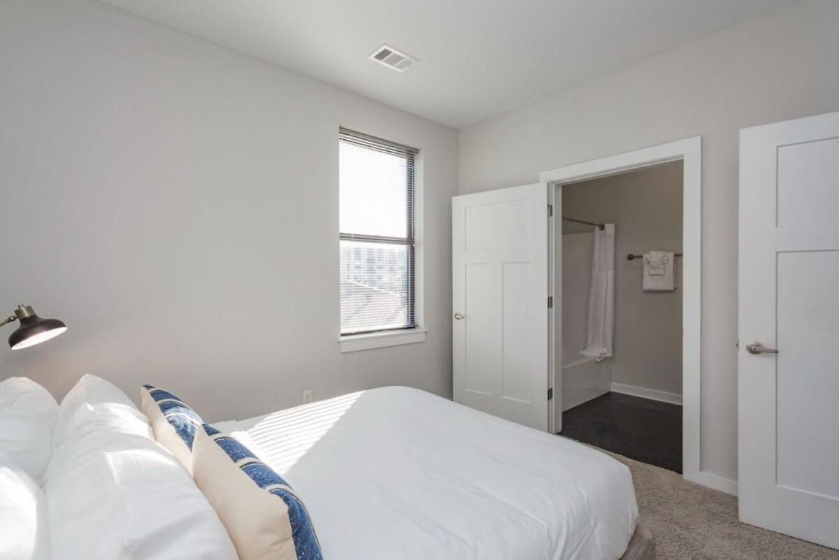 Apartment Two Cozysuites Stylish Music Row *