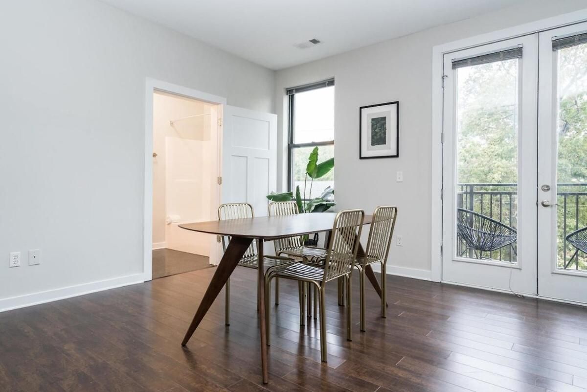 Cozysuites Two Charming Music Row Apartment *