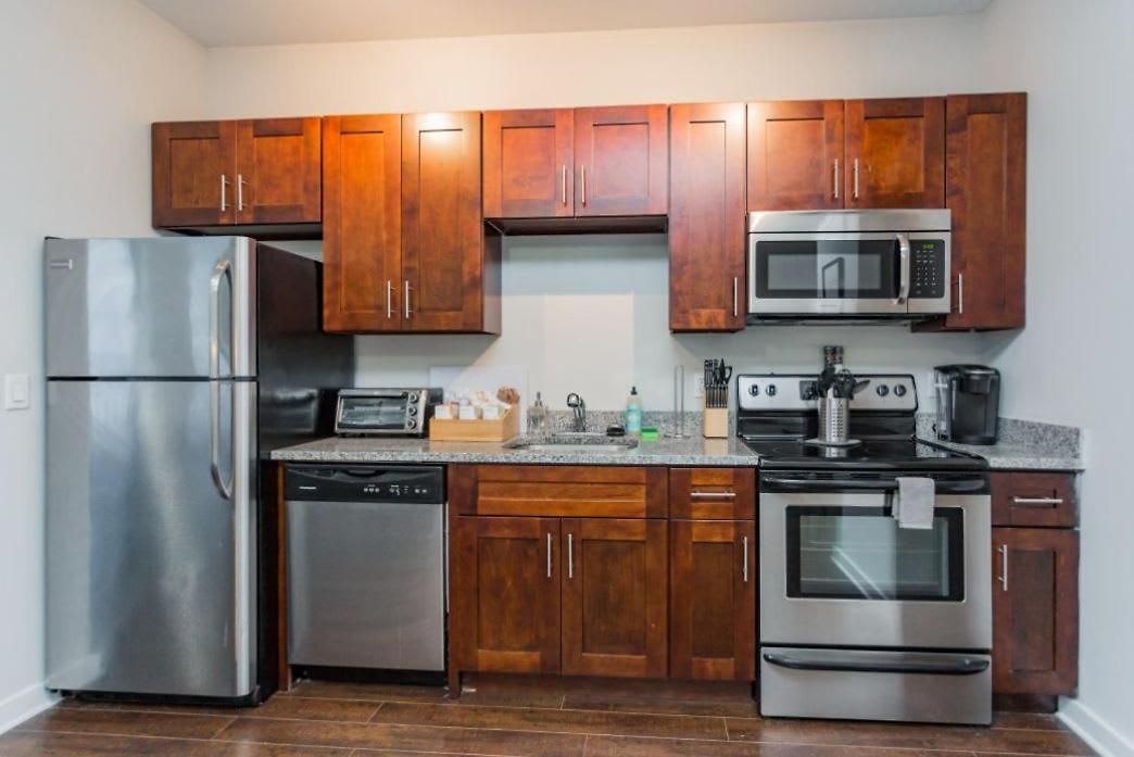 Cozysuites Two Stylish Music Row * Nashville