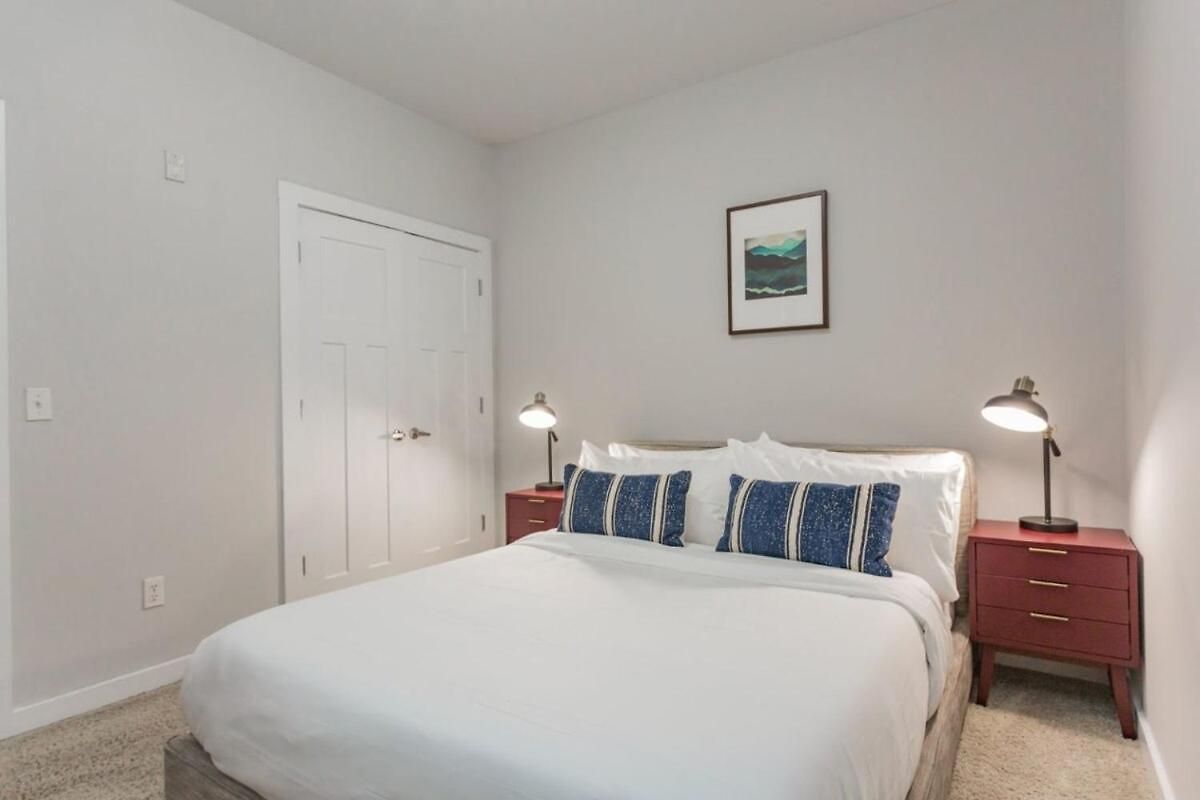 Cozysuites Two Alluring Music Row Nashville