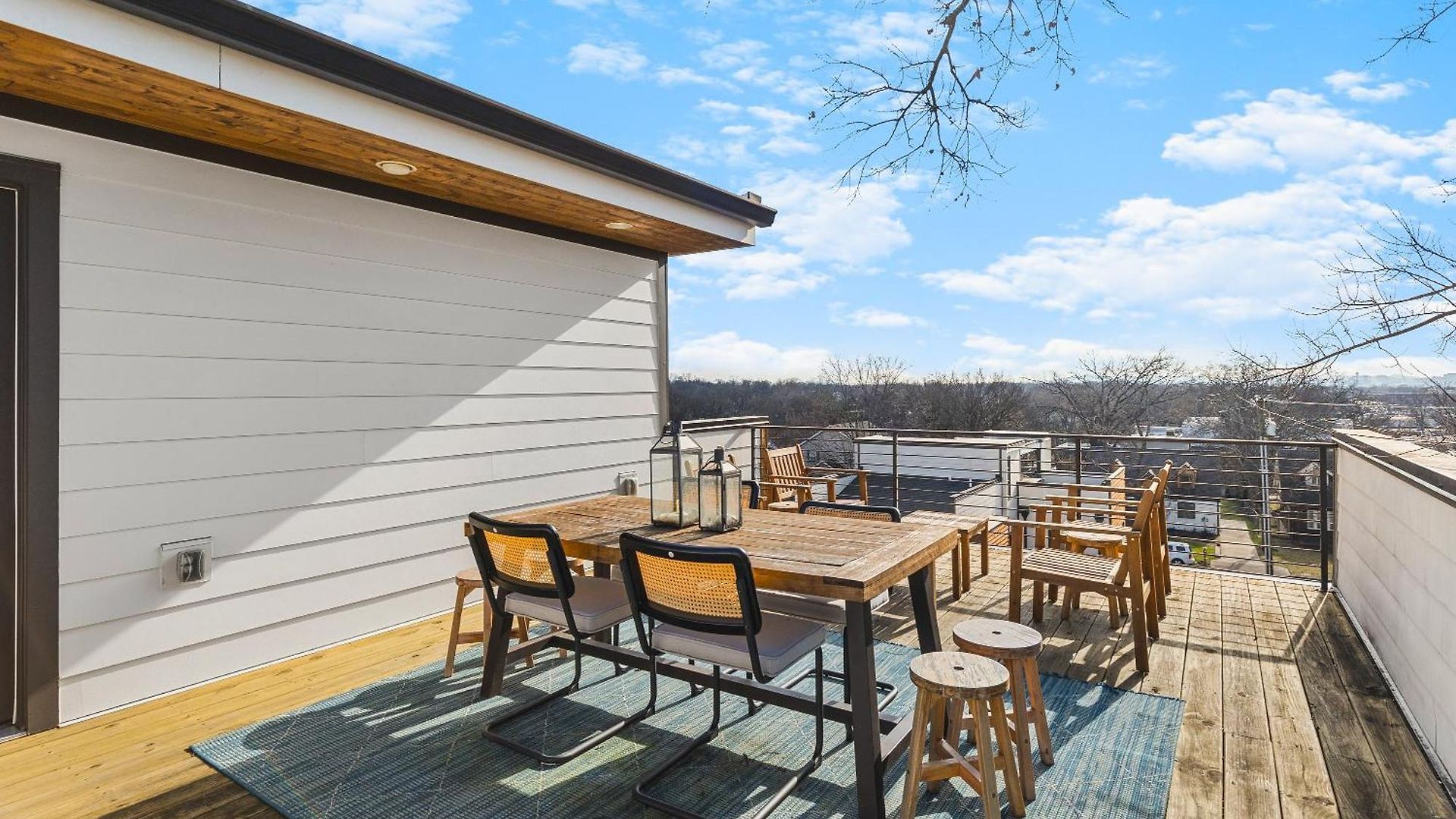 Holiday home Modern Luxury Rooftop Deck, 3 Mi To Downtown Nashville