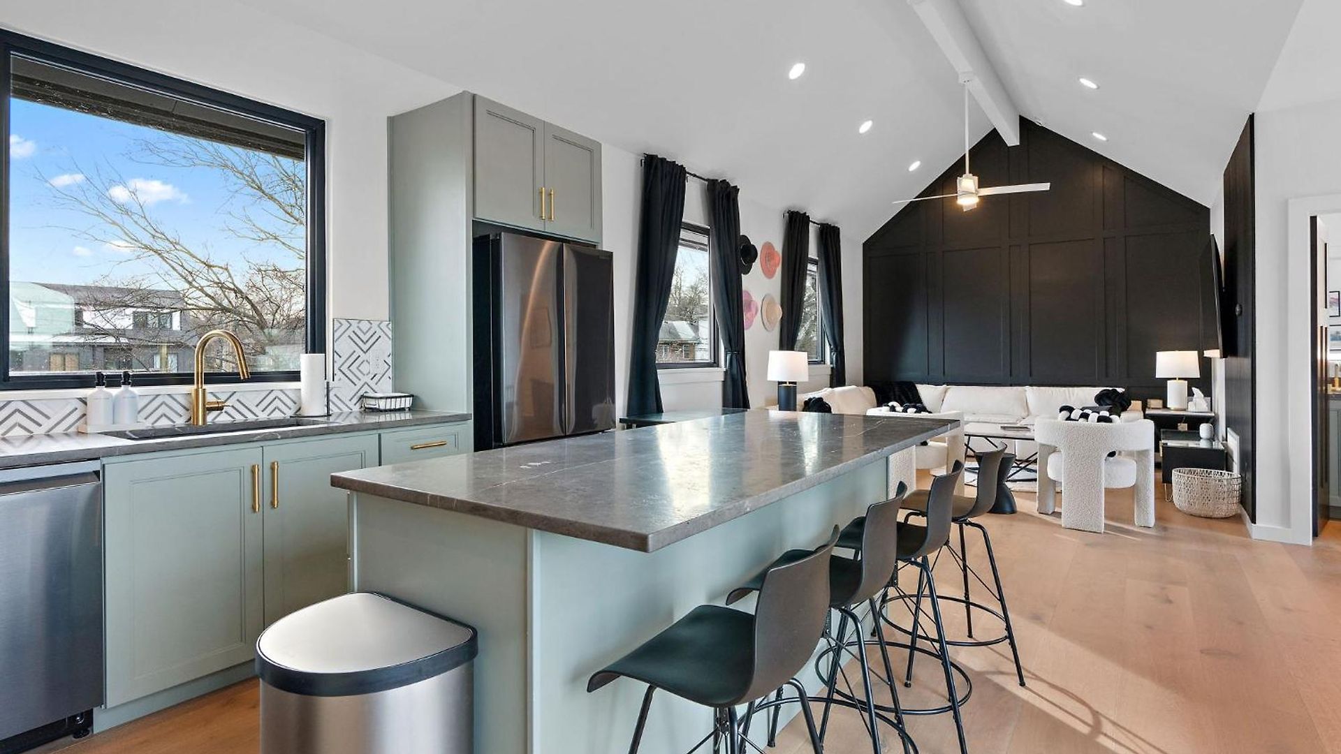 Holiday home Music Row Townhome *