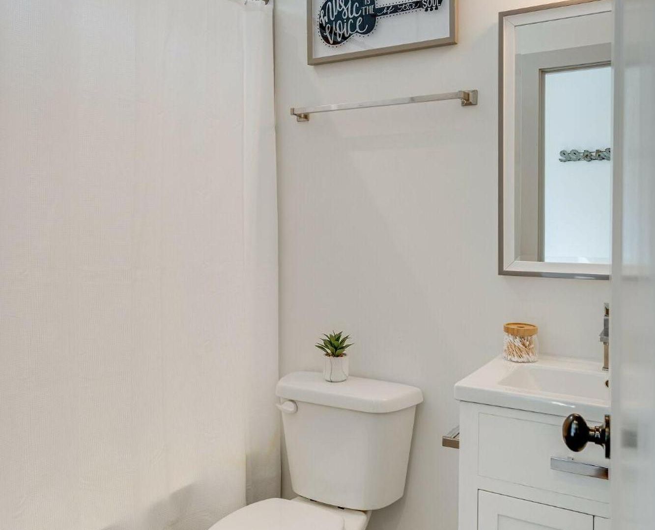- 4908 Delaware Ave Unit G *