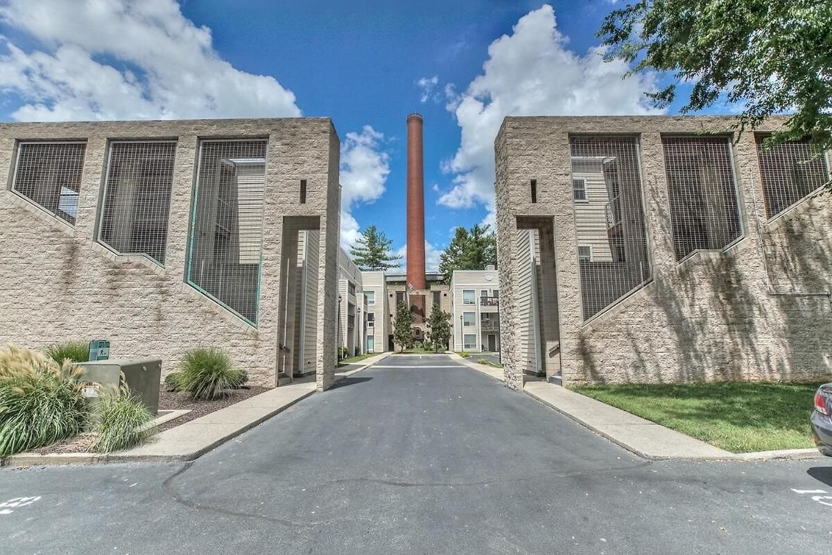 Apartment Walk To Broadway Riverfront With Pool *
