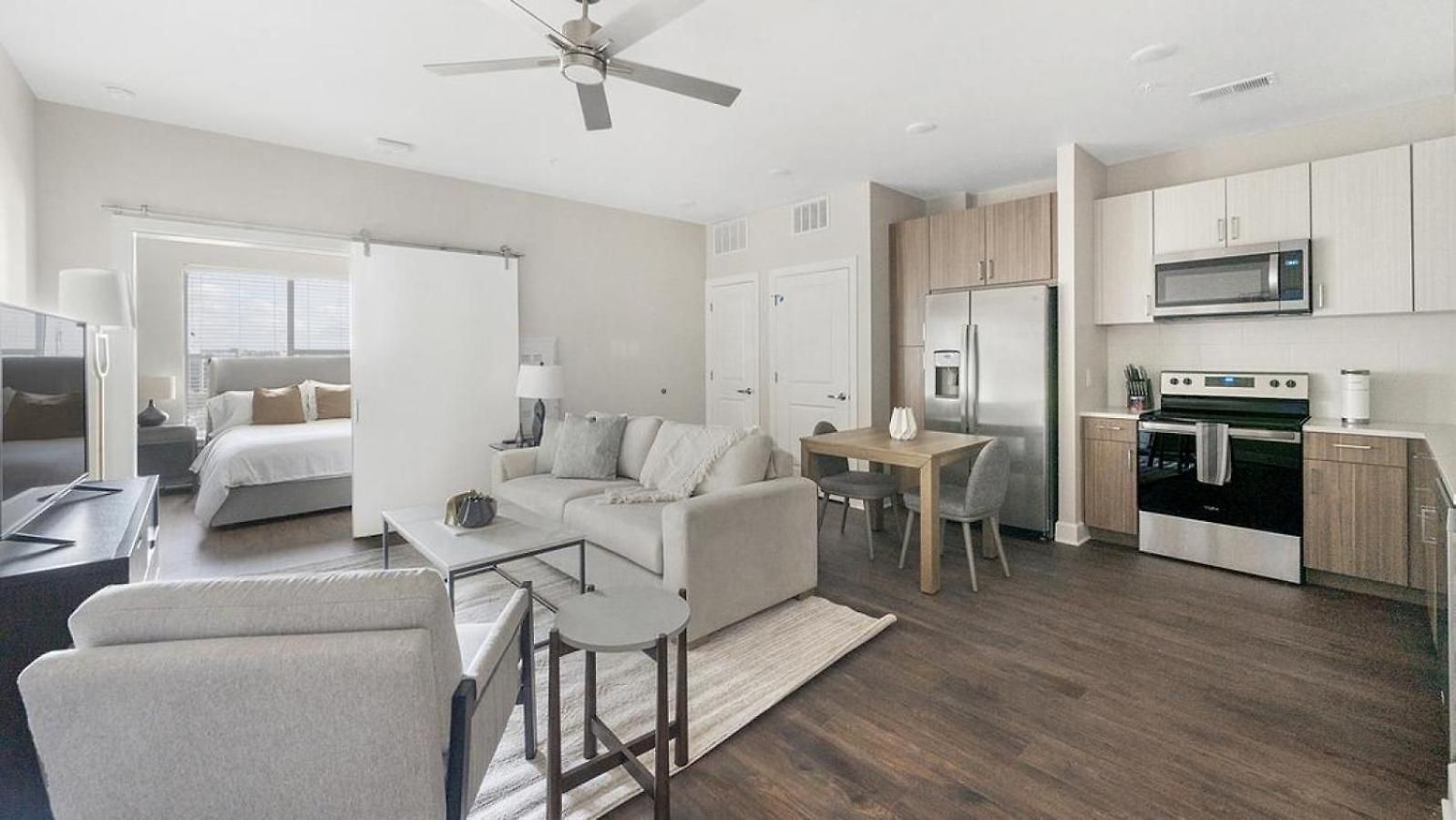 Landing - Modern With Amazing Amenities * Nashville