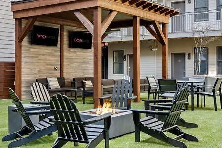 Two Cozysuites Bold Music Row In Apartment Nashville