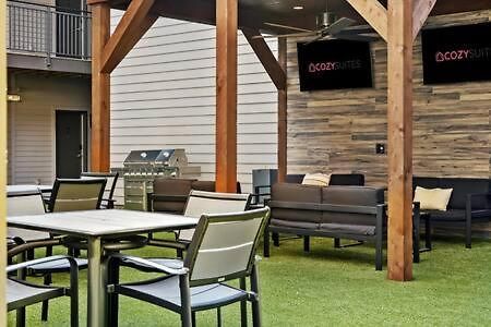 Two Cozysuites Bold Music Row In Apartment Nashville