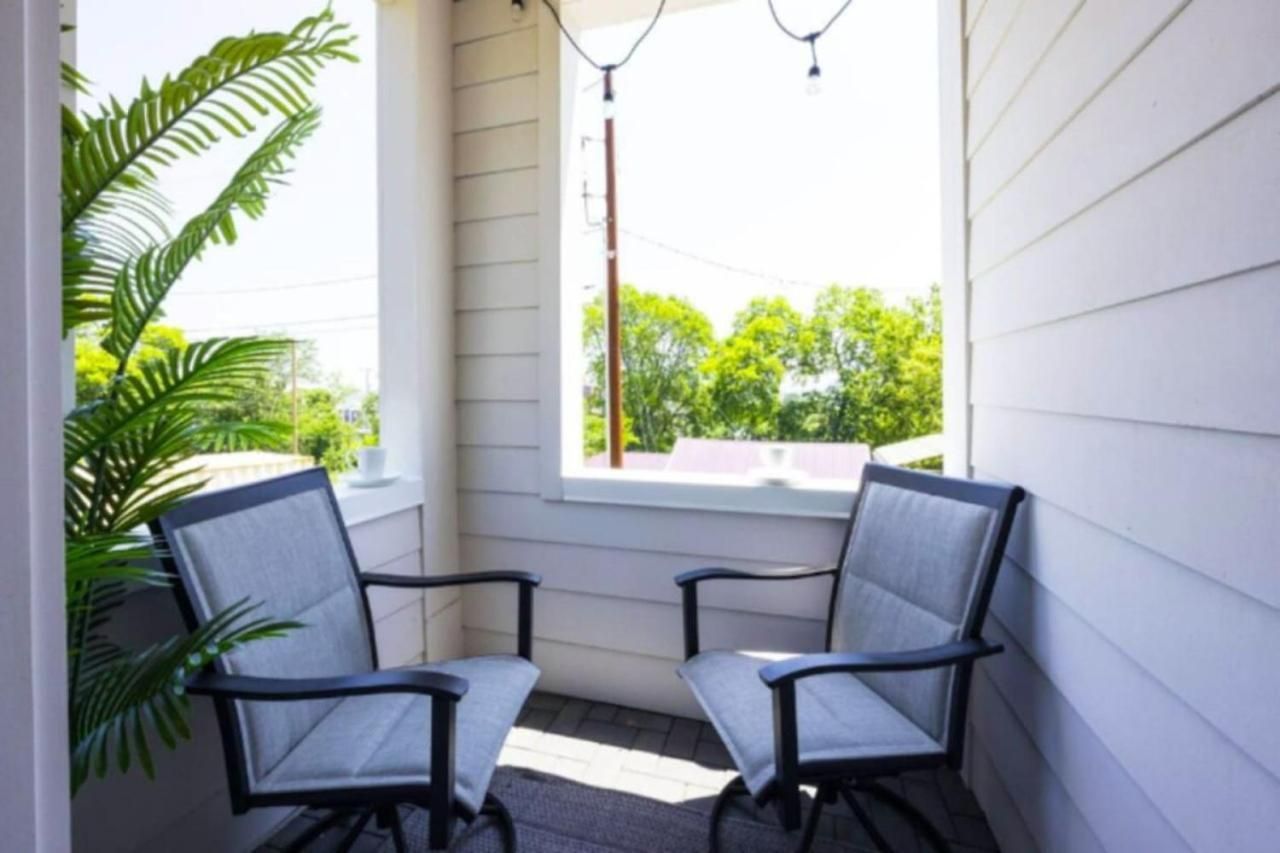 Holiday home Luxury Four-story With Rooftop Views, 10min To Downtown! Sleeps 12! *