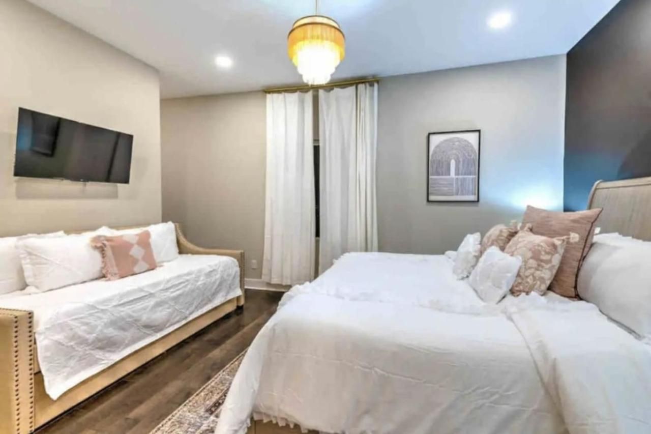 Luxury Four-story Home, Rooftop Deck With Views, Pingpong! Sleeps 12! * Nashville
