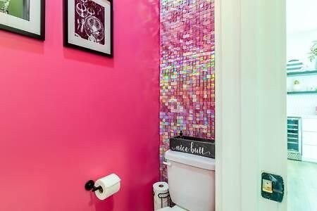 Holiday home Disco Dollhouse - East + 2 8 Mi Downtown Nashville