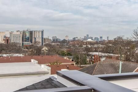 Luxe Hillsboro Village Homes For 24 With 4 Patios, Rooftops And Garage Parking, Gourmet Kitchens And Smart Tvs, Walk To Vanderbilt, Pancake Pantry And Fido, 24hr Hospitality, 10 Min To Broadway And The Parthenon Nashville