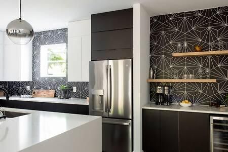 6 Bed With En Baths, Host Up To 20, Rooftops, Parking, Gourmet Kitchens, Cozy Living Spaces, Skyline Views & Fire Table, Near Downtown, Distilleries & Marathon Village, High-speed Wi-fi, 24hr Hospitality * Nashville