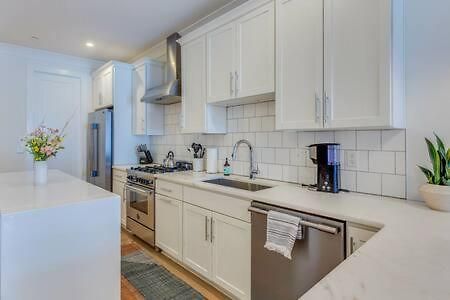 Holiday home Belmont Music Row 4 Bed, Rooftop, 10 Minutes To Dt, 24 Hour Hospitality Team, Perfect For Groups, 7 Miles To Airport