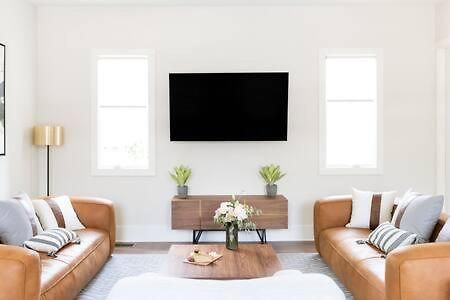 Spacious 4br, Rooftop Patio, Garage, Walk To Faves, 5 Mins To Nissan Stadium, Less Than 10 Mins To Broadway, 24 Hr Hospitality, Great For Groups