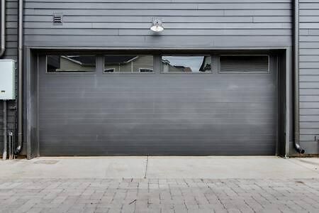 Spacious 4br, Rooftop Patio, Garage, Walk To Faves, 5 Mins To Nissan Stadium, Less Than 10 Mins To Broadway, 24 Hr Hospitality, Great For Groups * Nashville