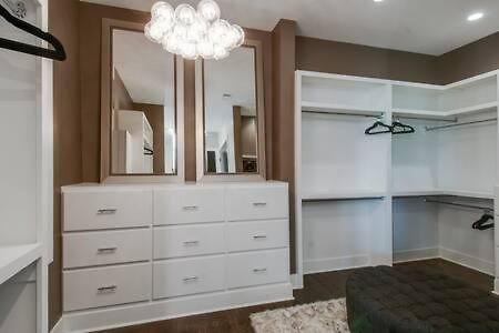 Skyline View Mansion, Hot Tub, Close To Downtown, Less Than 10 Mins To 5 Points And Broadway, 3 Spacious Suites, Workspace, Garage Spaces And Ample Parking, 24 Hr Hospitality *