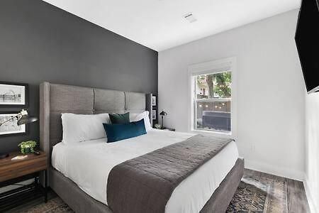 The Brooks House - 6 Mins To Broadway, Firepit Holiday home Nashville