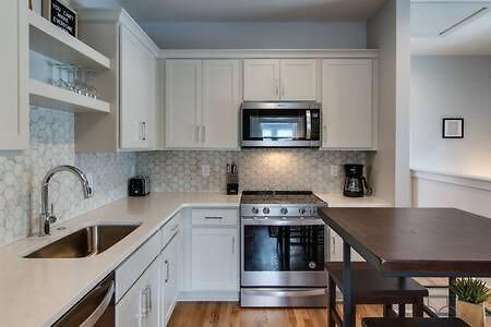 Modern East Townhome & Garage Nashville