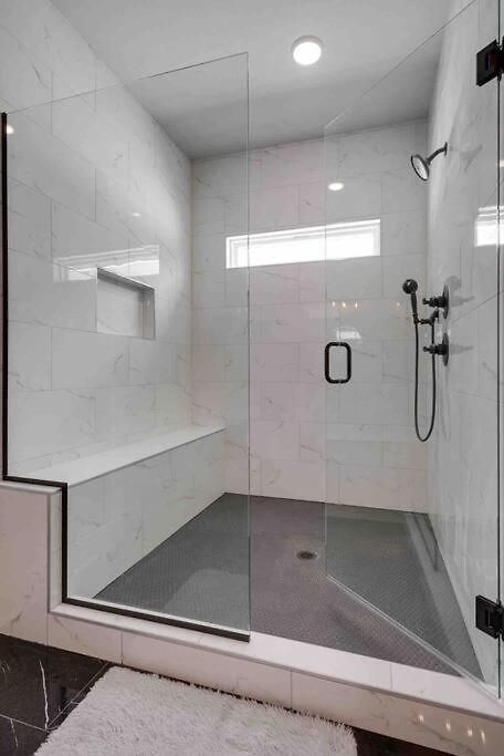 Luxurious In The Heart Of Downtown Holiday home