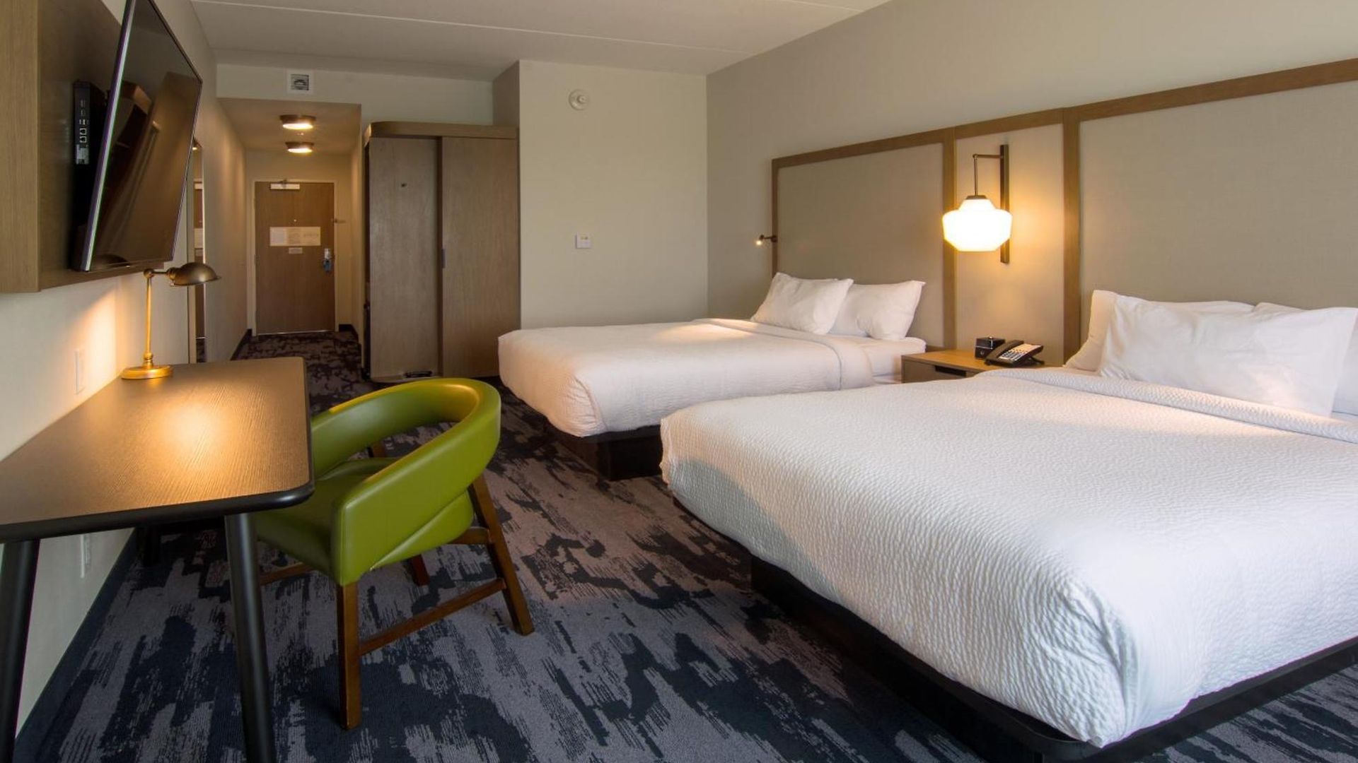 Hotel Fairfield & By Marriott Airport