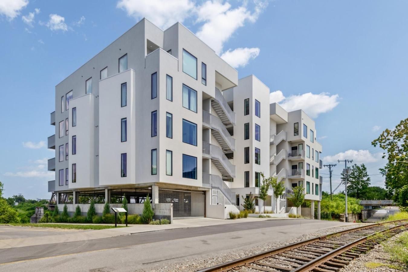 Apartment The Riverfront Vip - Walk To Broadway & Nissan Stadium - Free Garage