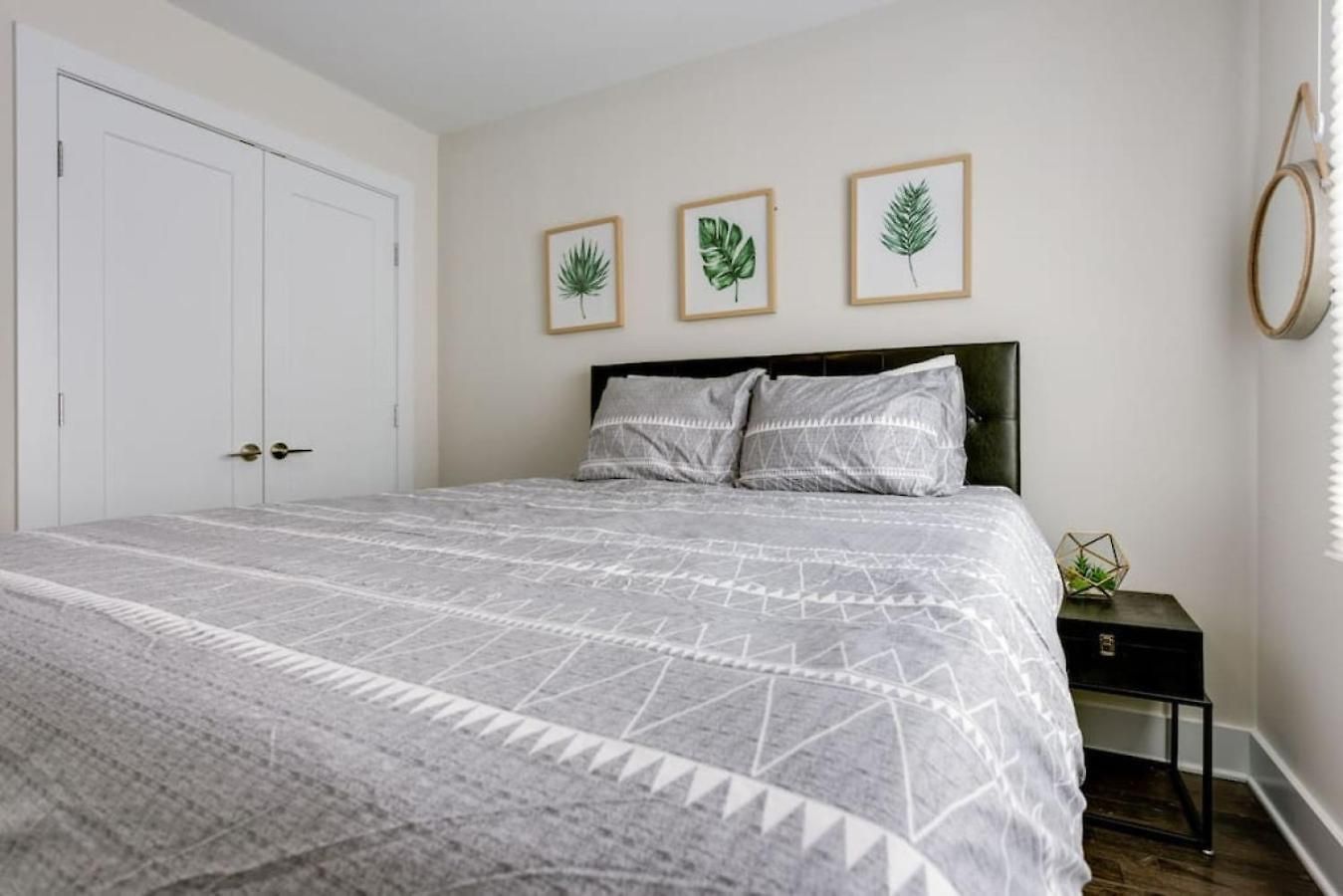 Modern Townhome, Large Game With Ping Pong, 10min To Downtown! Sleeps 10! Nashville