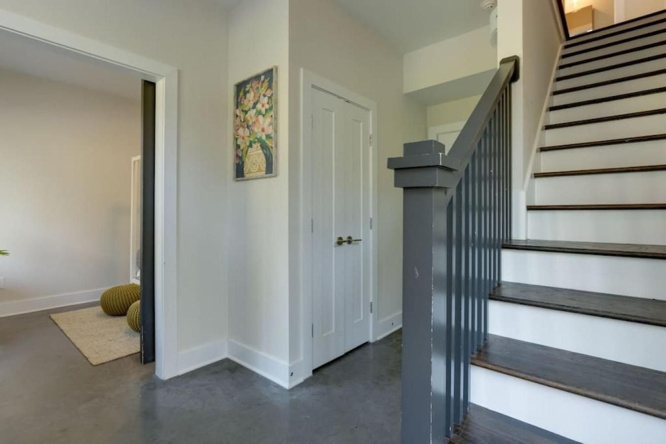 Modern Townhome, Large Game With Ping Pong, 10min To Downtown! Sleeps 10! Holiday home