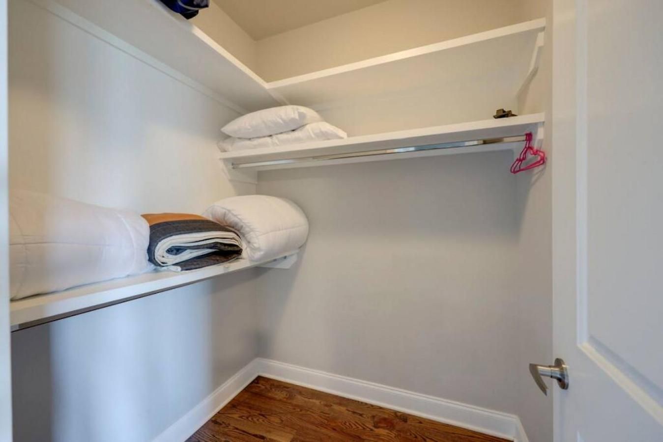 Weho Home, Geodis Park, Mini-golf, Arcade, 10min To Downtown! Sleeps 10! *