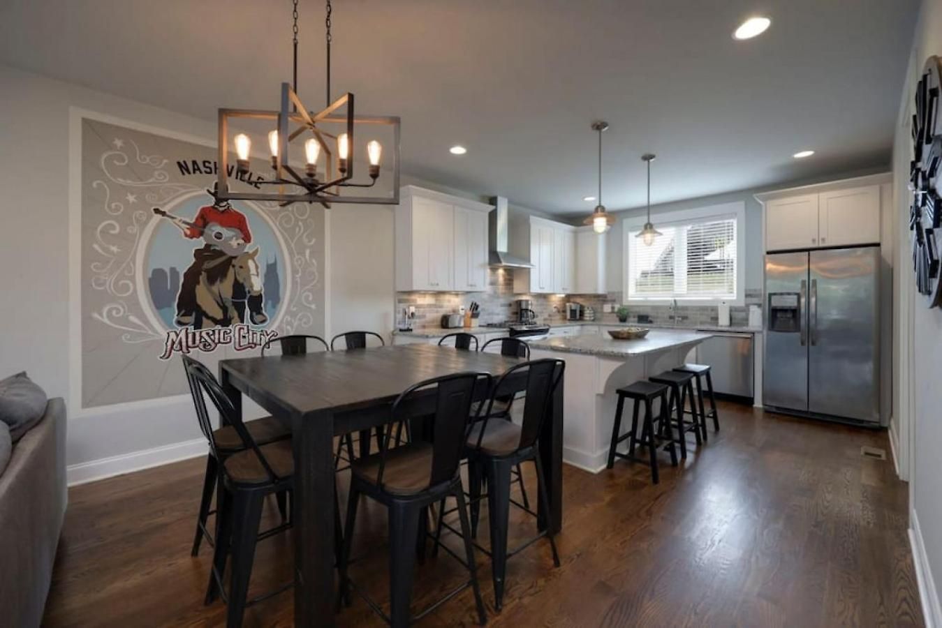 Weho Home, Geodis Park, Mini-golf, Arcade, 10min To Downtown! Sleeps 10!