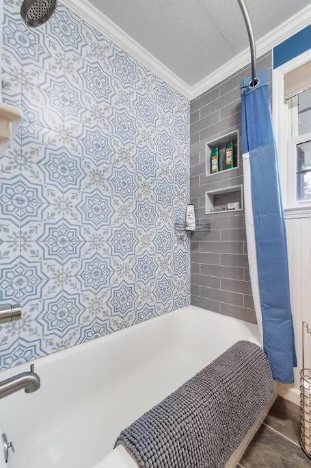 Hillside Hot Tub Hideaway! King Bed / Fire Pit Holiday home Nashville