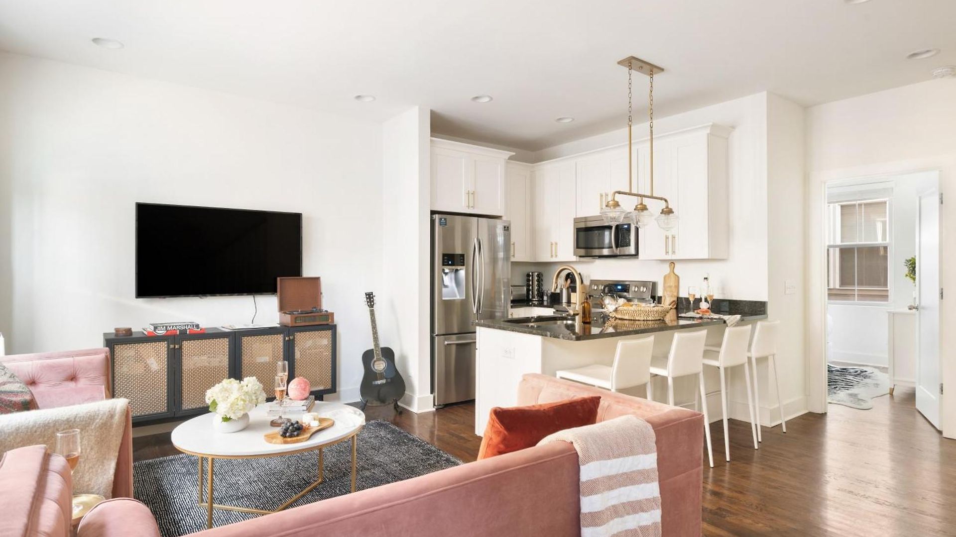 Apartment Hart 16 By Avantstay Gorgeous Town House W Modern Amenities In Nashville
