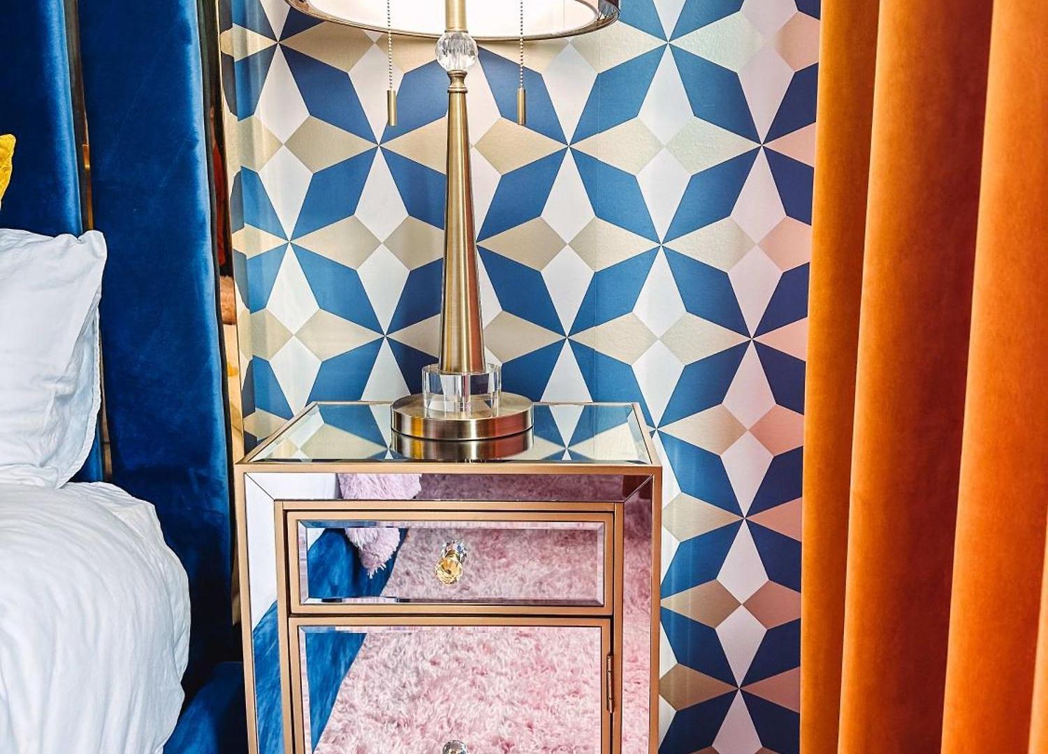 Dolly's Art Deco - Luxe Near Broadway Holiday home Nashville