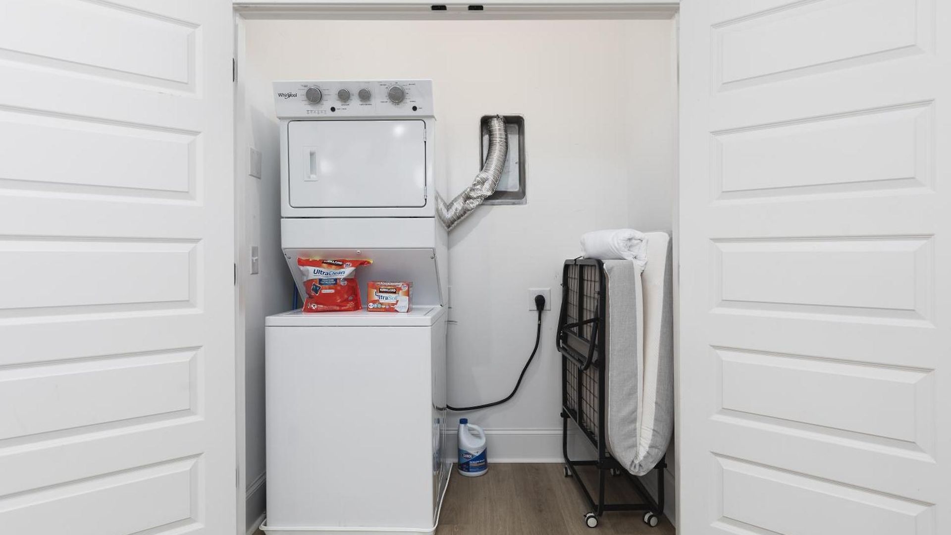 Near Downtown Broadway & Stadium With Free Parking Apartment *