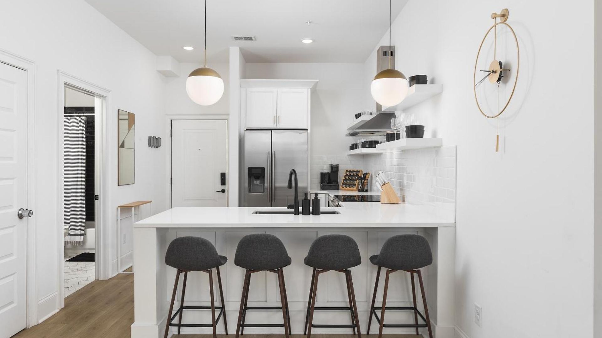 Near Downtown Broadway & Stadium With Free Parking *