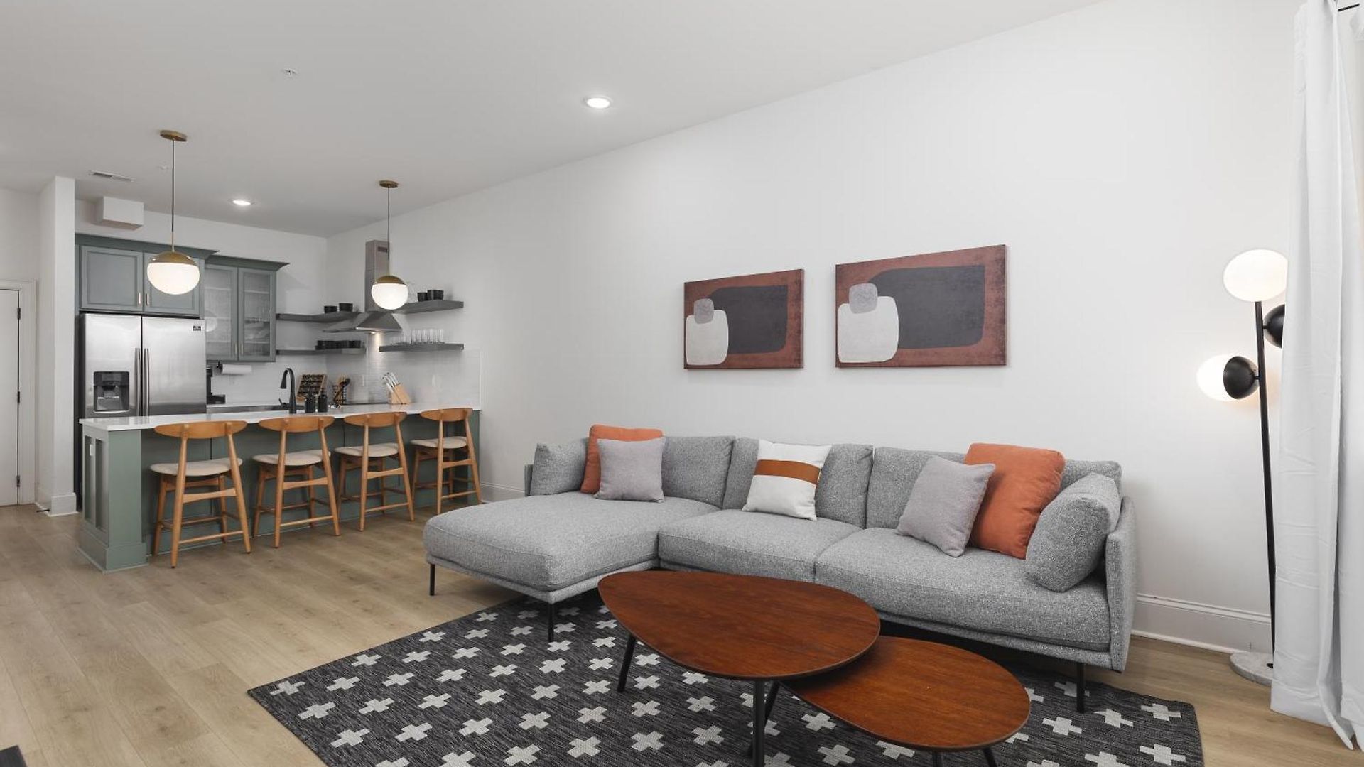 Apartment Chic And Cozy Designer 3 Miles To Downtown