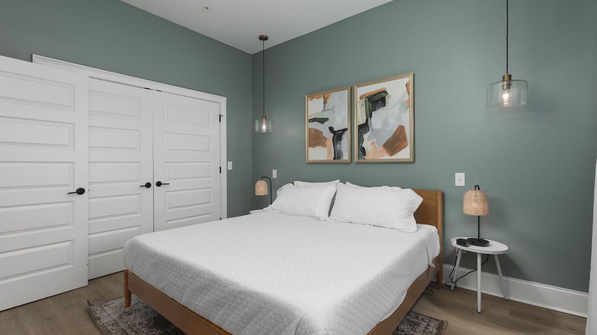 Chic And Cozy Designer 3 Miles To Downtown Apartment Nashville