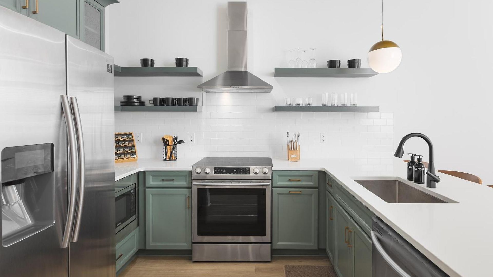 Apartment Chic And Cozy Designer 3 Miles To Downtown Nashville