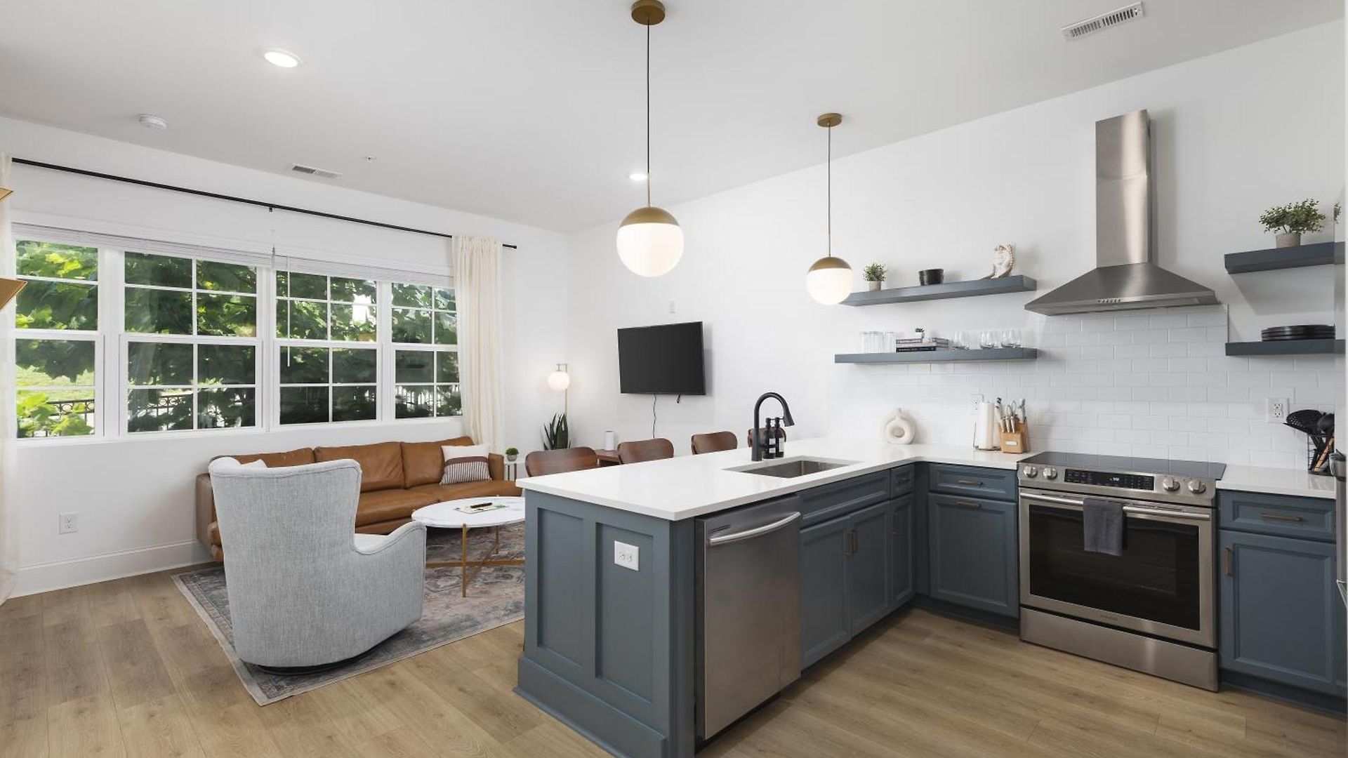 Apartment Chic East With Free Parking 3 Mi To Broadway Nashville