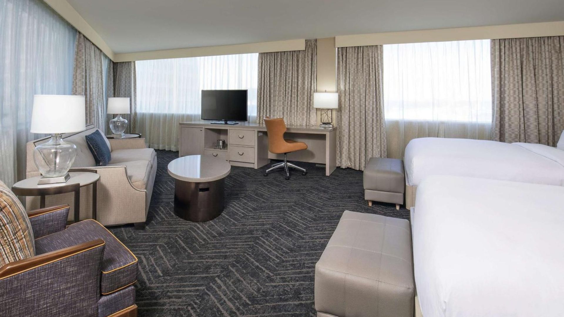 Hotel Doubletree By Hilton Downtown Nashville