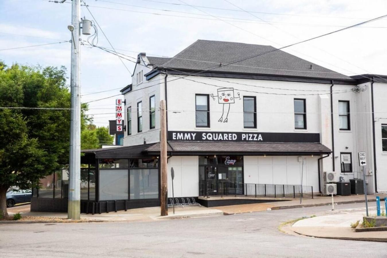 Modern Comfort Only 2 Mile To Downtown Broadway Apartment