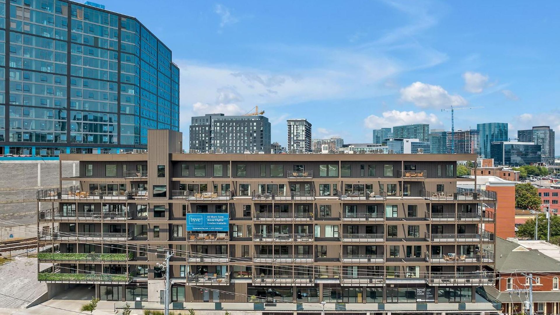Huge Downtown Corner Unit- Pool-gym-walk 2 Broadway 4* Nashville