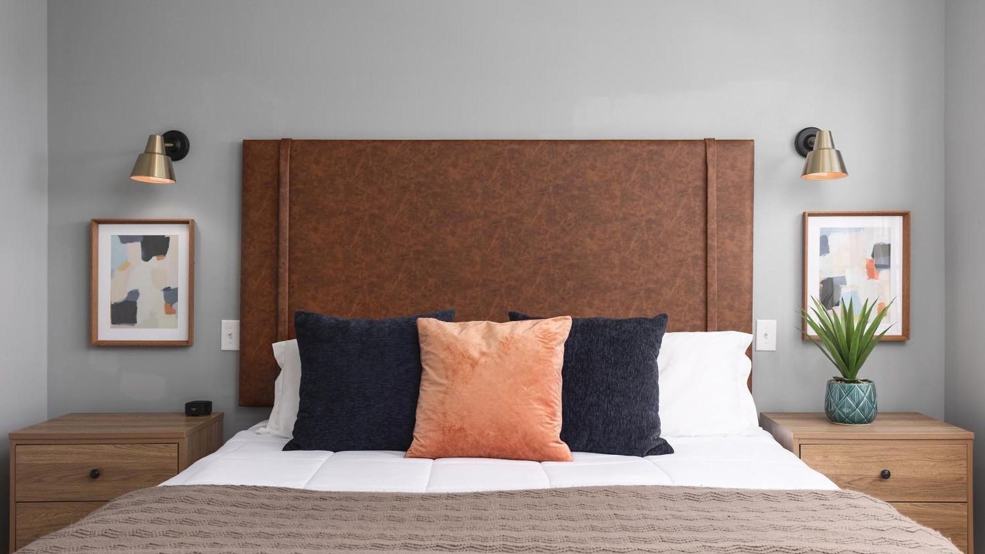 Apartment Tranquil Haven Close To Broadway With Free Parking
